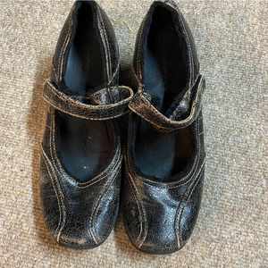 Nine West Fur Lined Leather Mary Jane Style Shoes with Heel Size 6.5